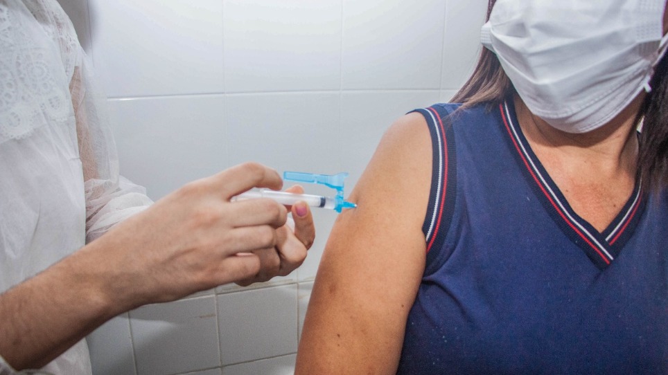 Covid-19: Ipatinga amplia vacinação para pessoas de 55 a 58 anos sem comorbidade